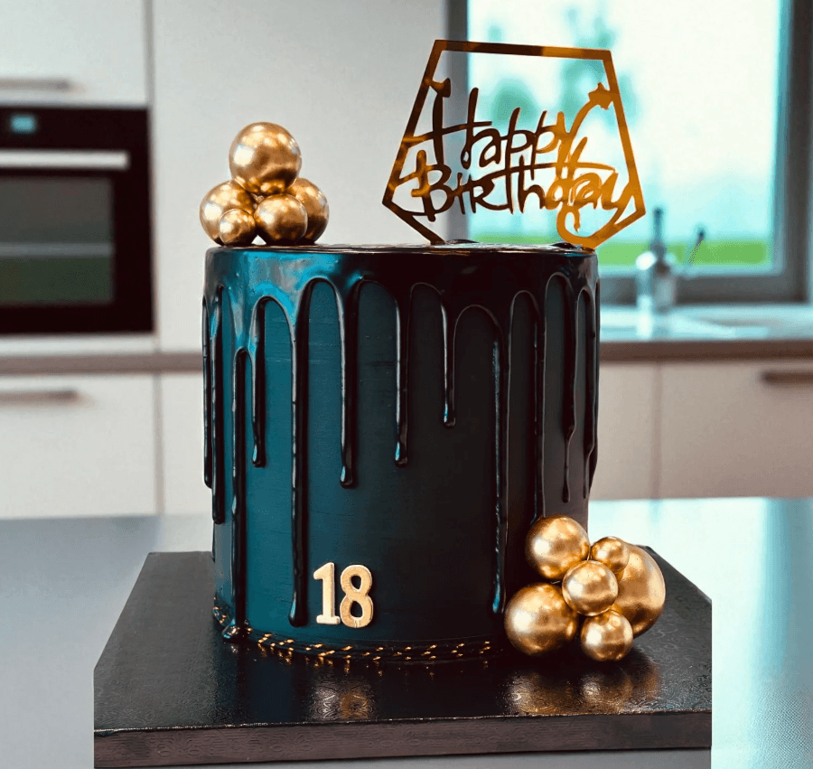 Tổng Hợp 999+ Ảnh Bánh Sinh Nhật Đẹp, Cute, Độc Lạ, Mới Nhất 2026 18 Ảnh bánh sinh nhật cho nam