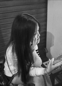 Trang chủ 149 Ảnh girl che mặt buồn tâm trạng