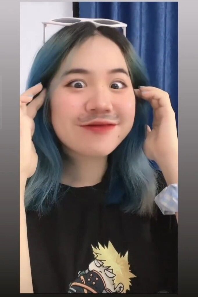 Ảnh dìm mèo Simmy